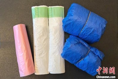 资料图:各类塑料制品。 徐翘楚 摄